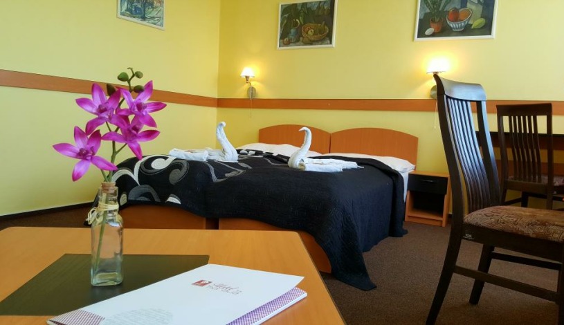 HOTEL MORAVA** Uherské Hradiště